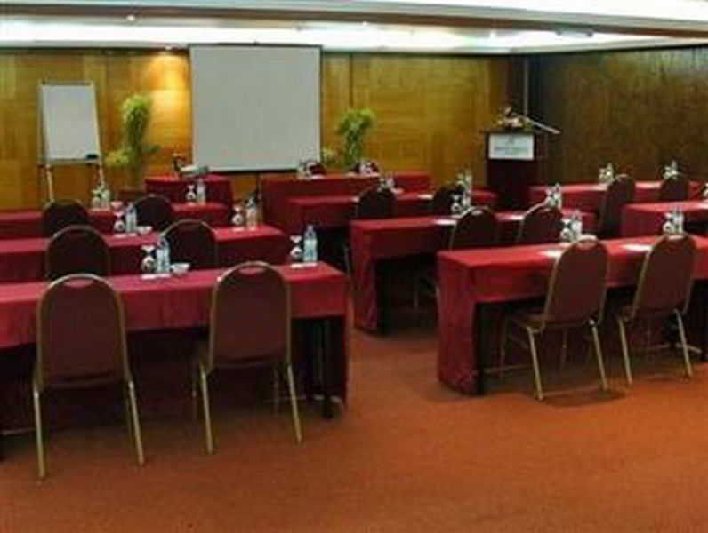 Rhr Hotel Kajang Buitenkant foto