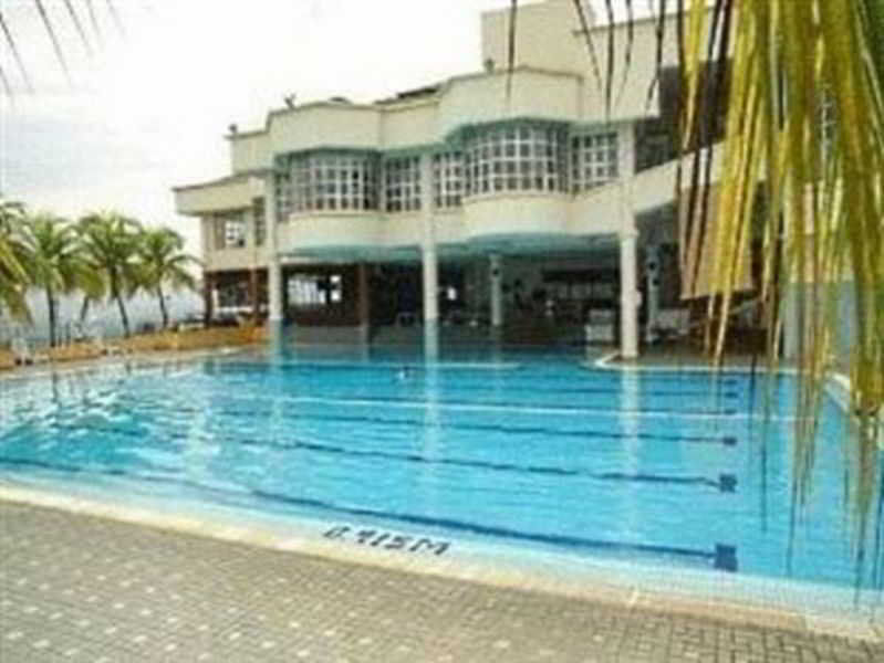 Rhr Hotel Kajang Buitenkant foto