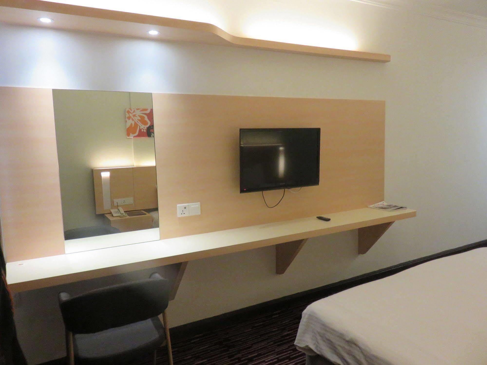 Rhr Hotel Kajang Buitenkant foto