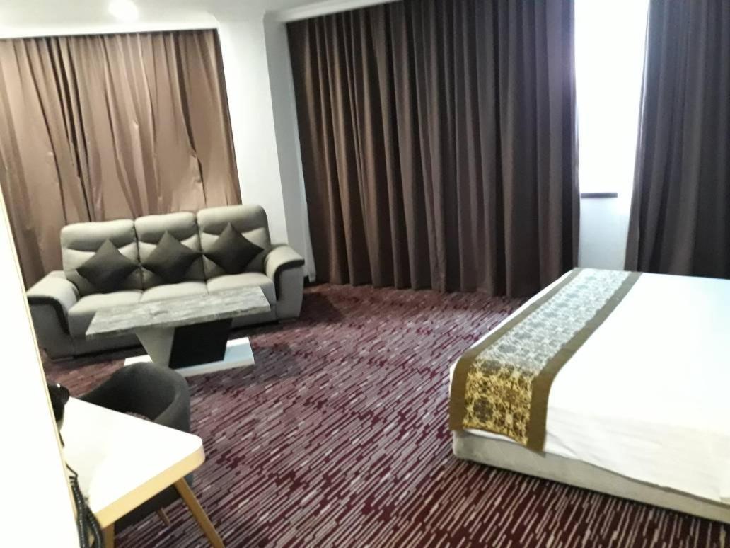 Rhr Hotel Kajang Buitenkant foto